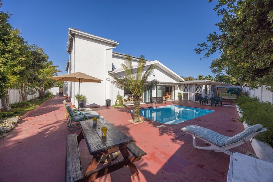 10 Bedroom Property for Sale in Milnerton Western Cape